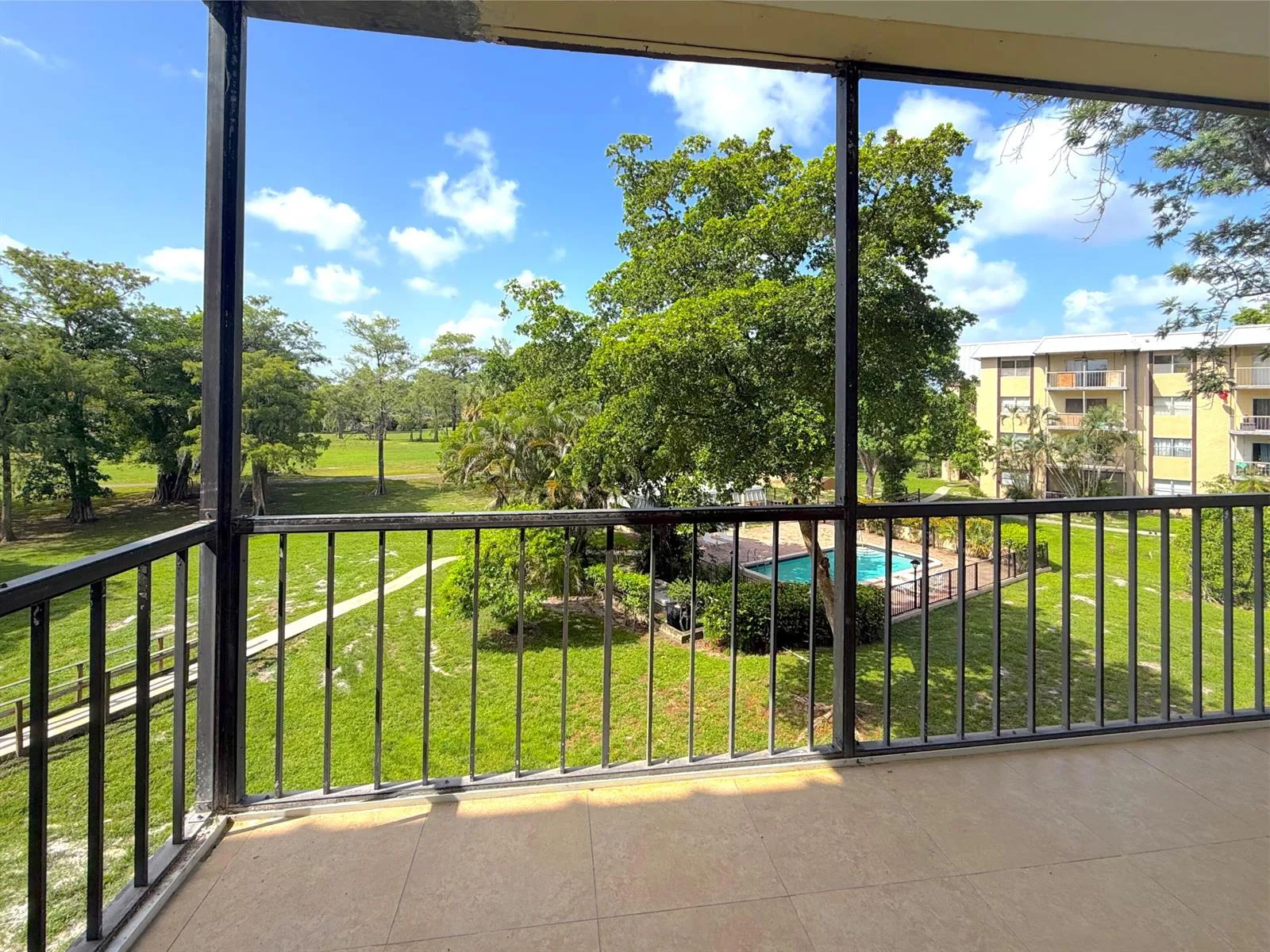6301 N Falls Cir Drive # 303, Lauderhill, FL 33319
