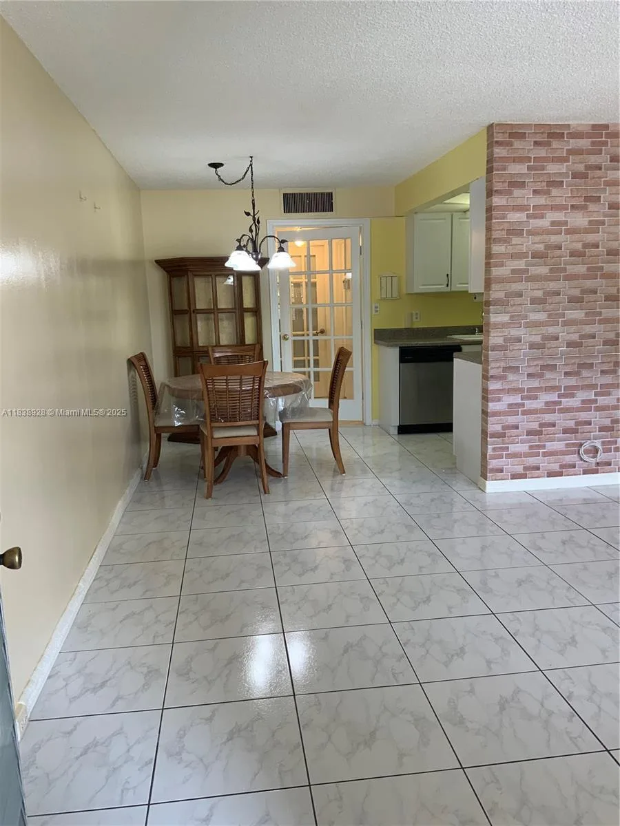 2405 Antigua Cir # H1, Coconut Creek, FL 33066 photo 3
