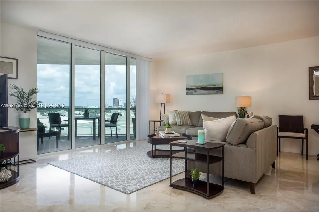 Port Condo – photo 22