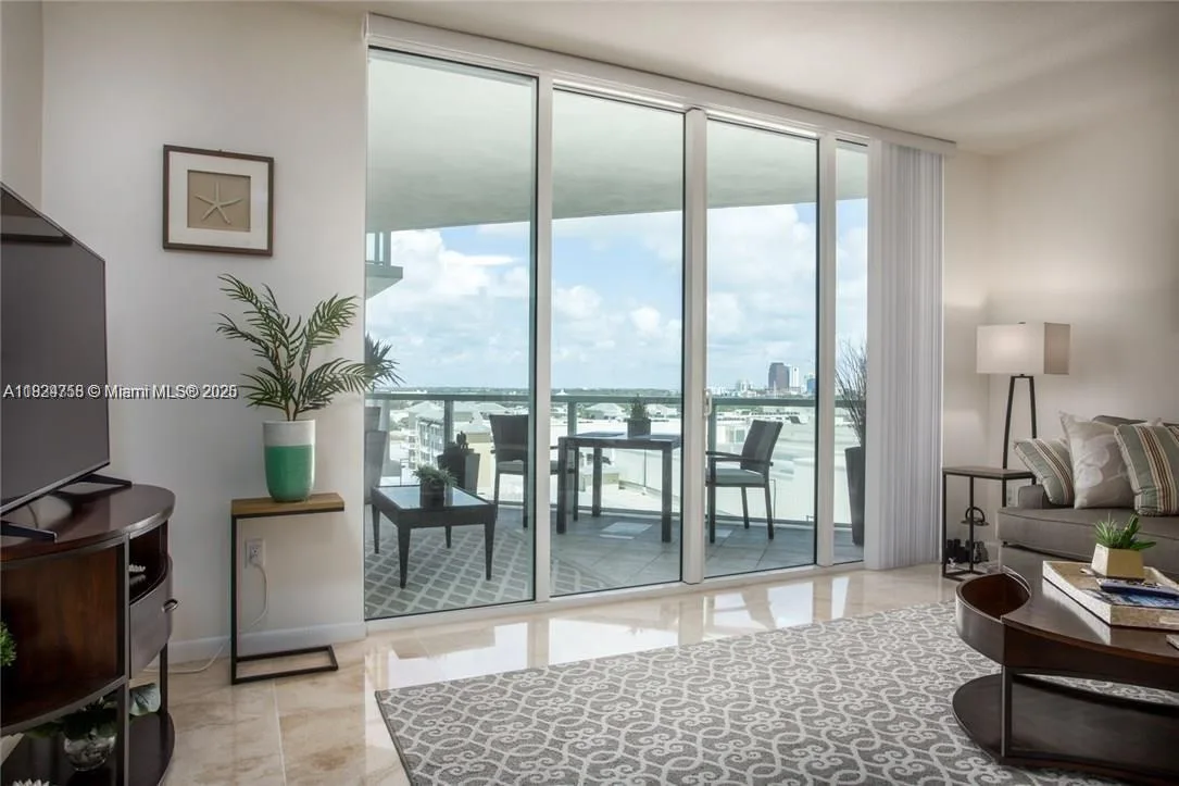 Port Condo – photo 24