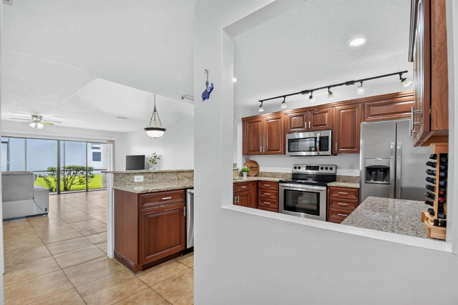 1633 Woodbridge Lakes Circle # 1633, West Palm Beach, FL 33406 photo 8