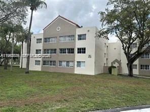 6155 NW 186th St # 207, Hialeah, FL 33015