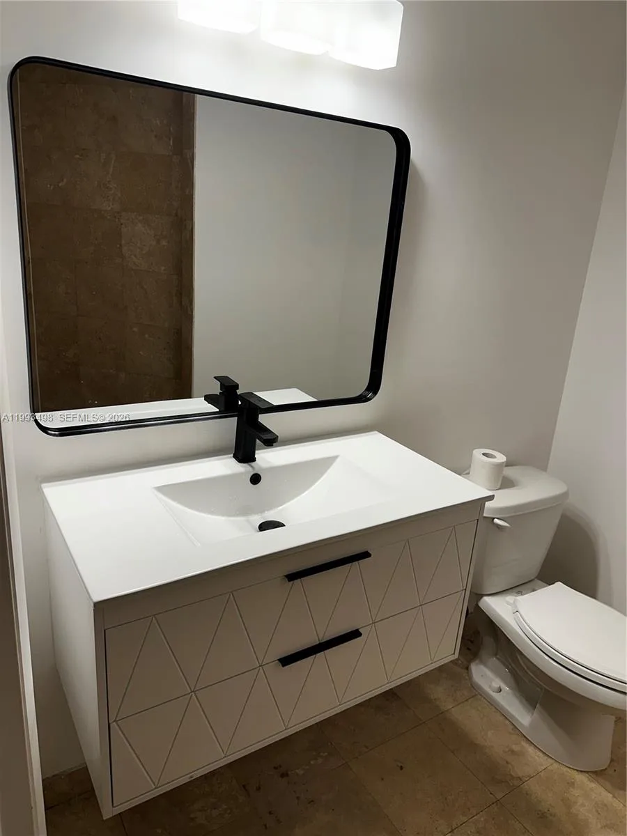350 S Miami Ave # 1704, Miami, FL 33130 photo 13