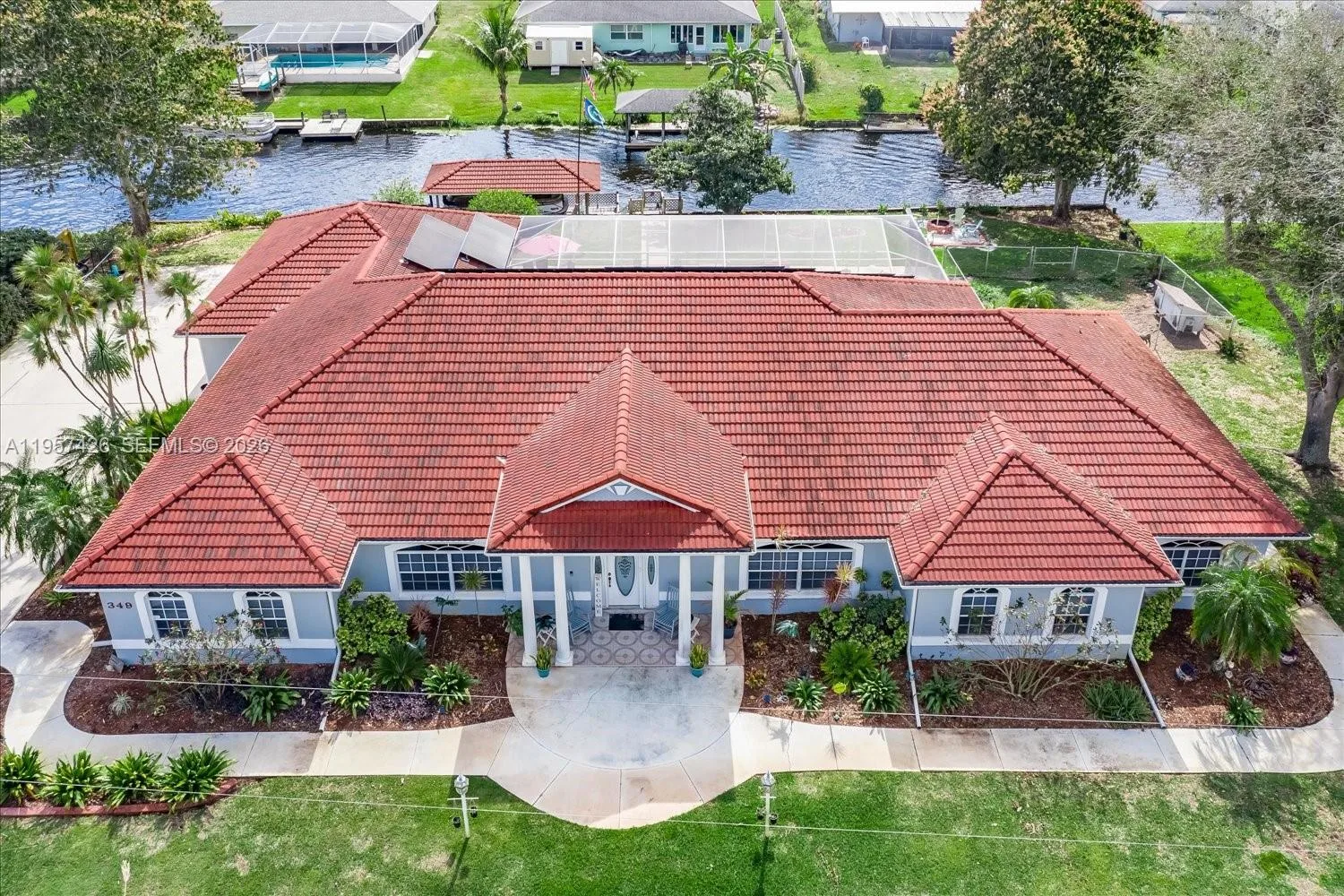 349 NE Anderson St, Lake Placid, FL 33852 photo 2