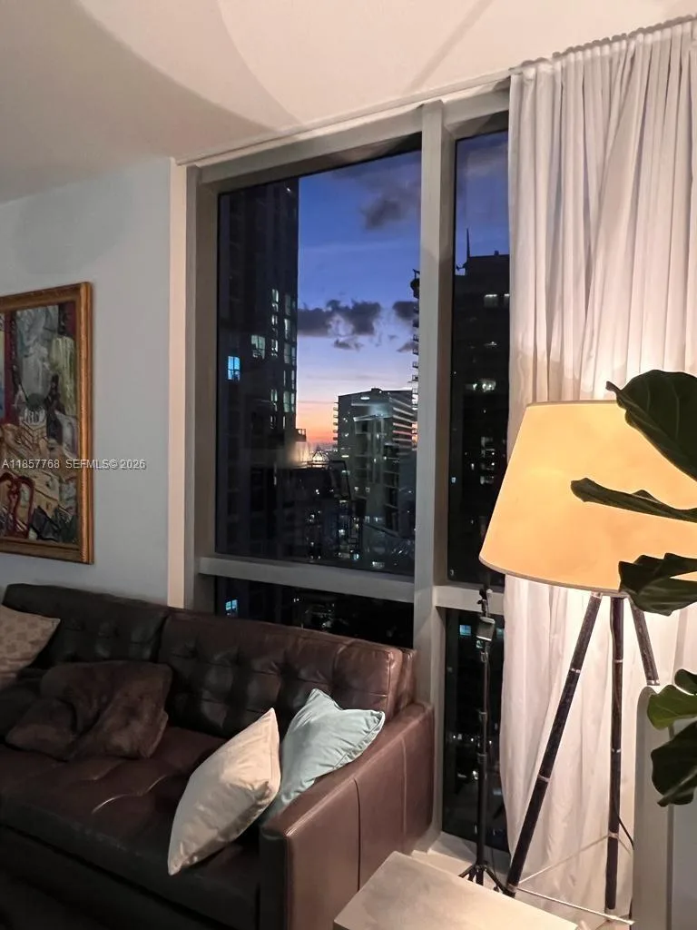 1060 Brickell Ave # 3117, Miami, FL 33131 photo 11