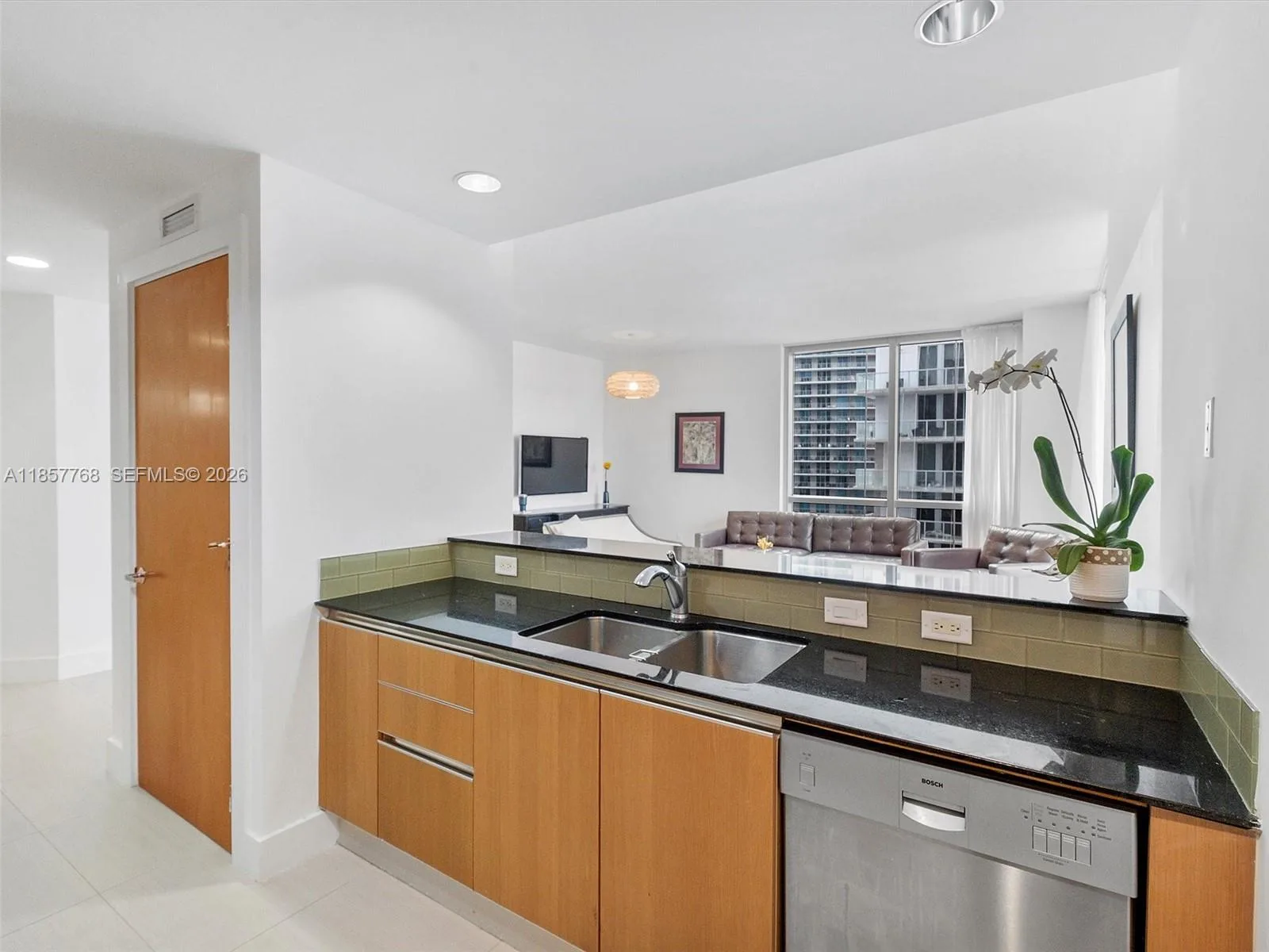 1060 Brickell Ave # 3117, Miami, FL 33131 photo 7