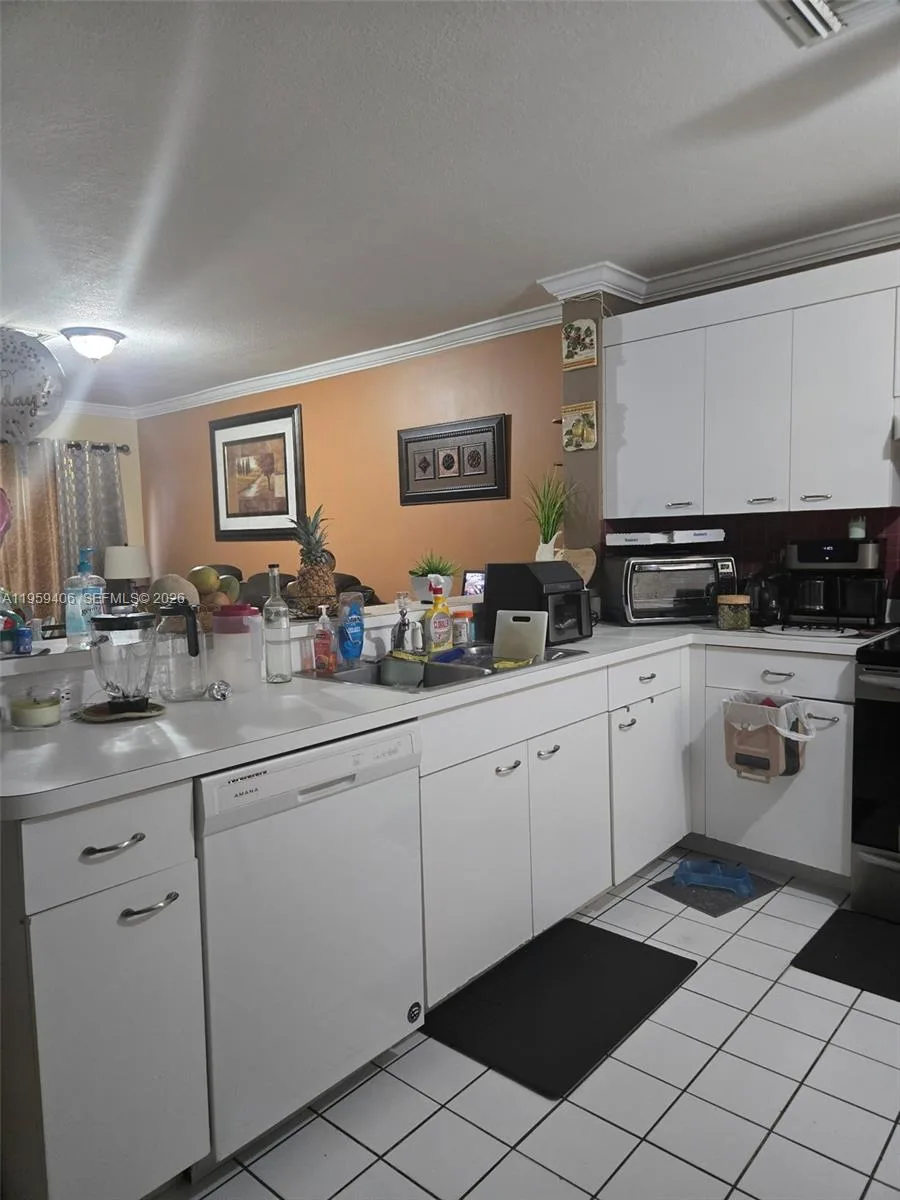 4925 W Lakes Dr, Deerfield Beach, FL 33442 photo 11