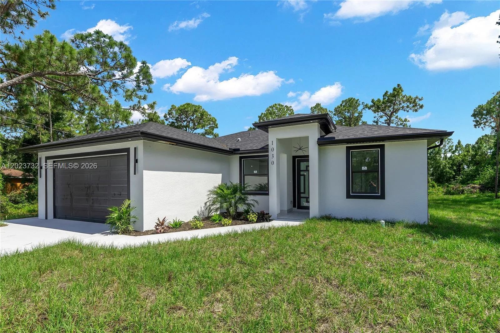 1030 Hunter St E, Lehigh Acres, FL 33974 photo 3