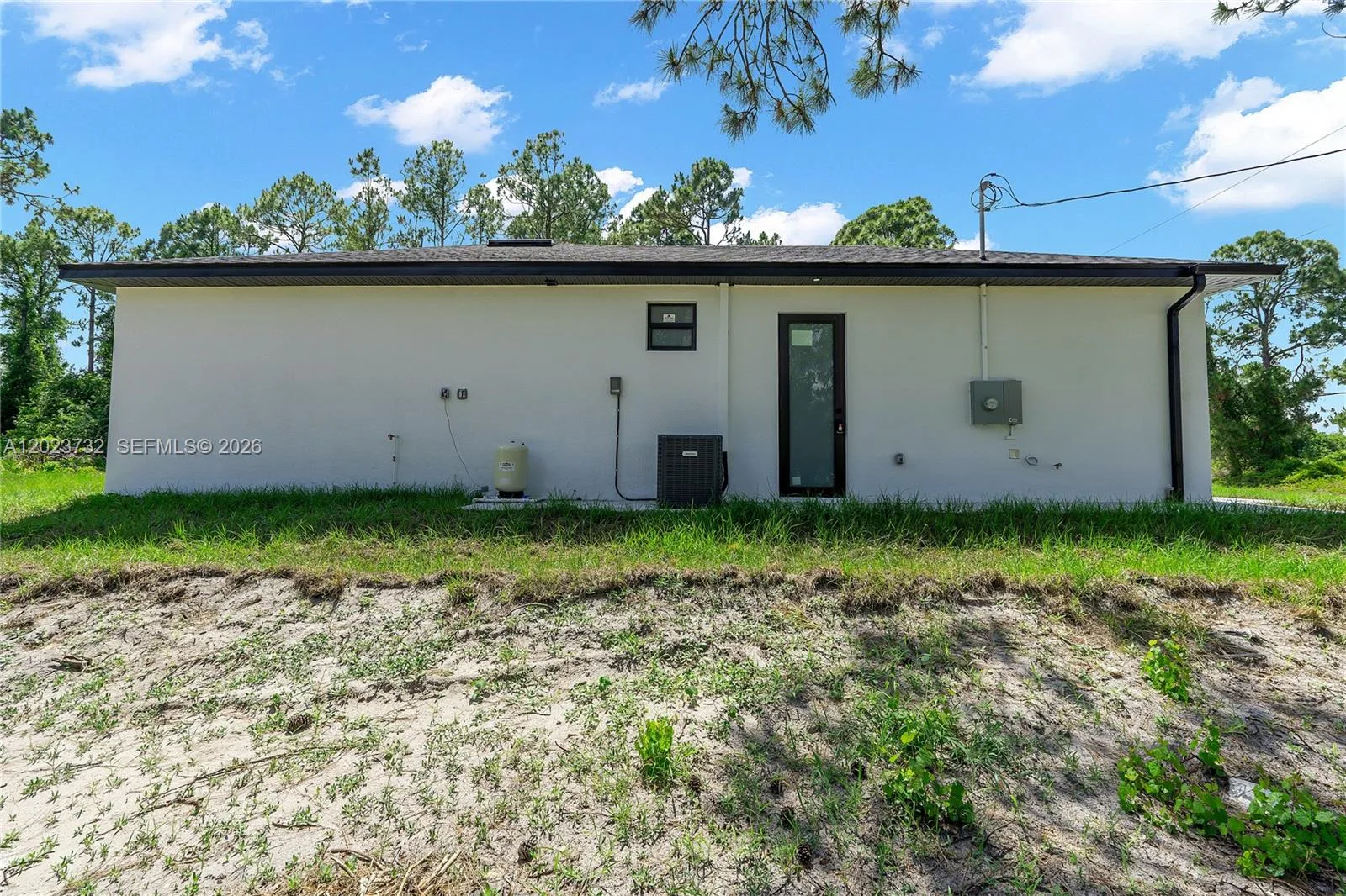 1030 Hunter St E, Lehigh Acres, FL 33974 photo 5