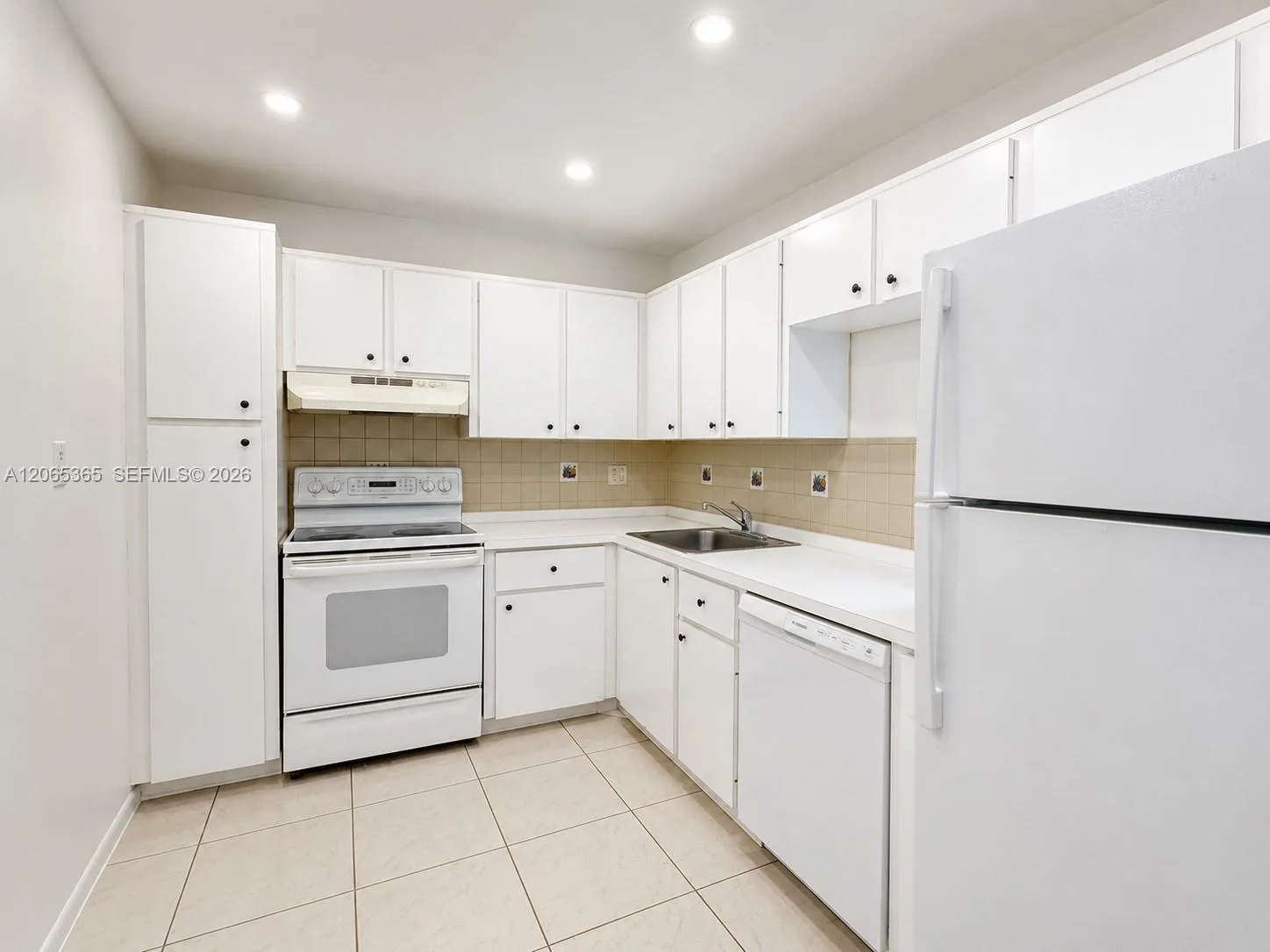 4384 NW 9th Ave # 18-2A, Deerfield Beach, FL 33064