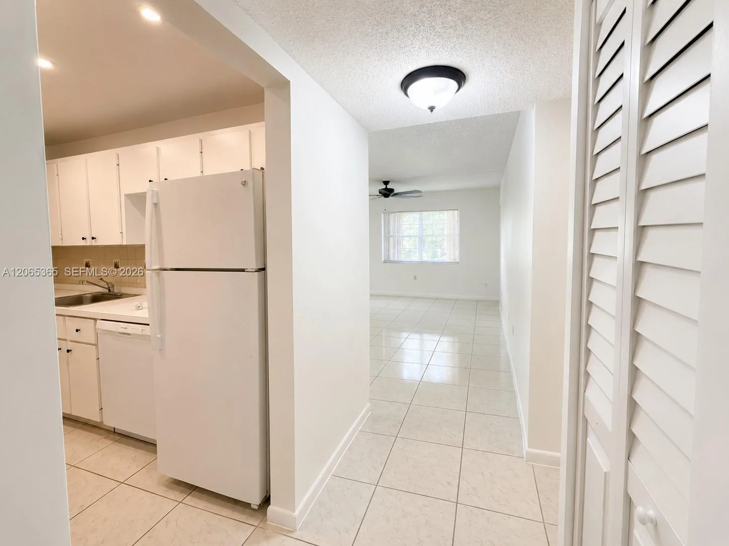 4384 NW 9th Ave # 18-2A, Deerfield Beach, FL 33064 photo 2