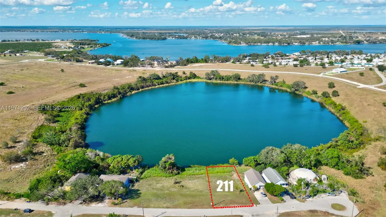 211 Rachard Blvd, Lake Placid, FL 33852 photo 2