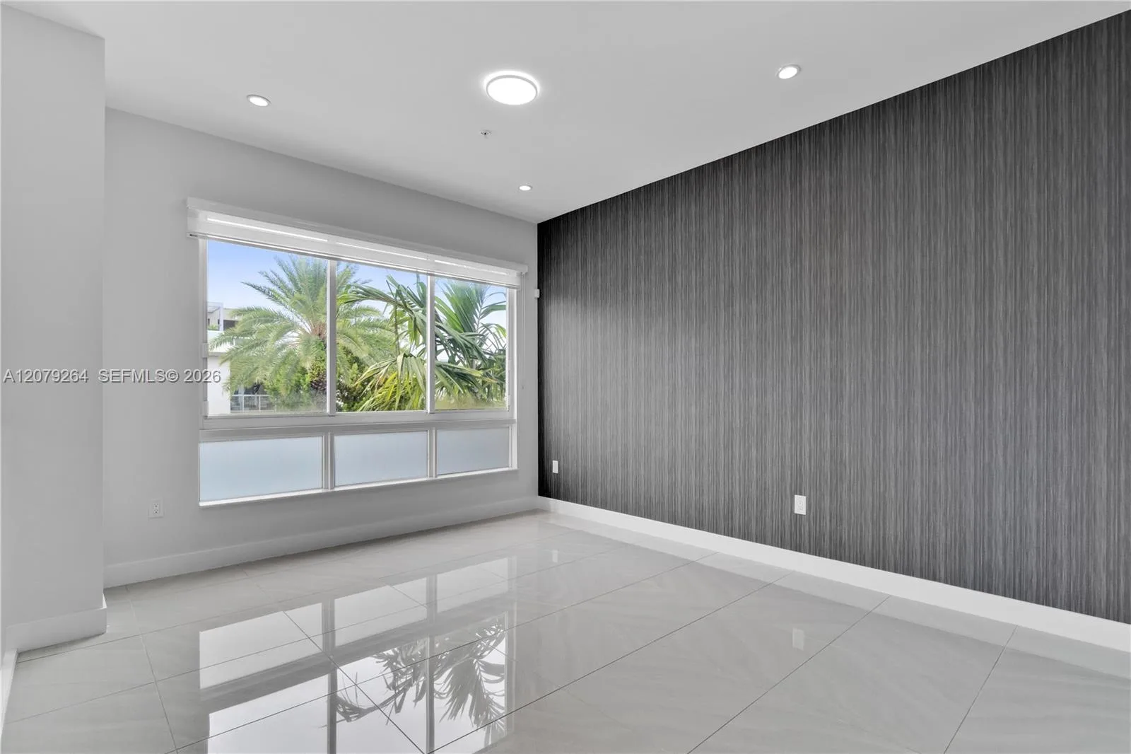 10517 NW 66th St, Doral, FL 33178
