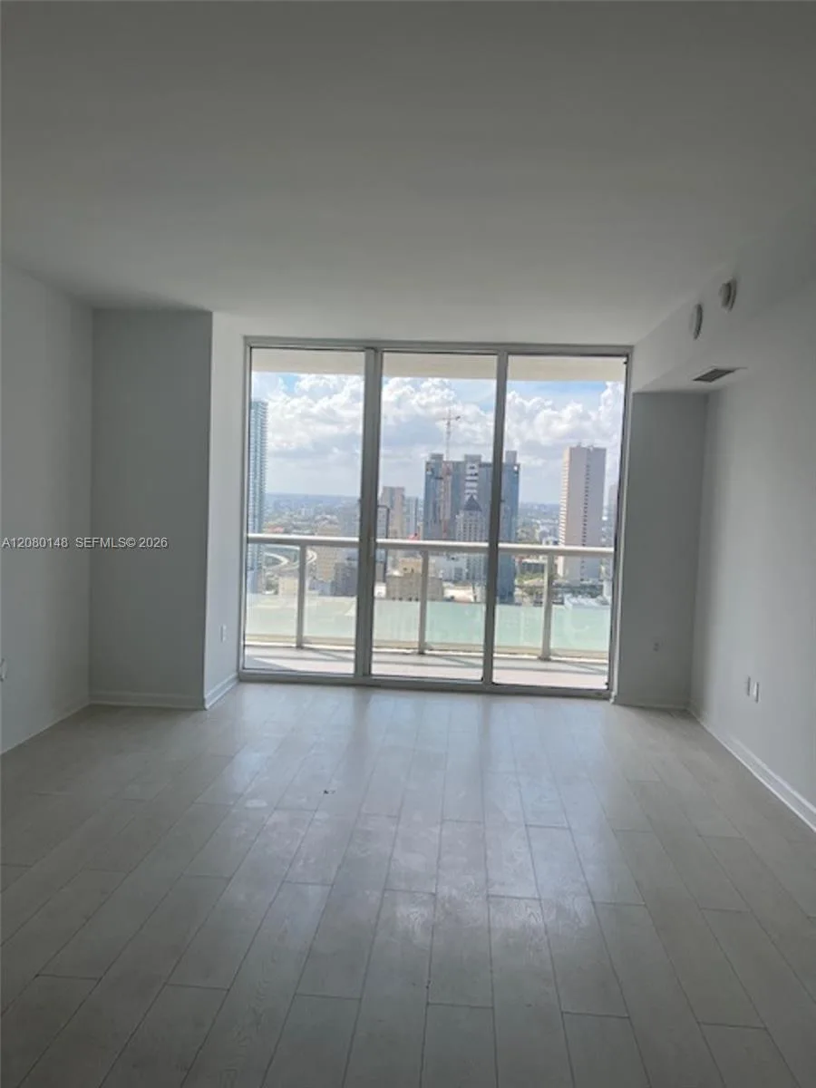 50 Biscayne Blvd # 3407, Miami, FL 33132