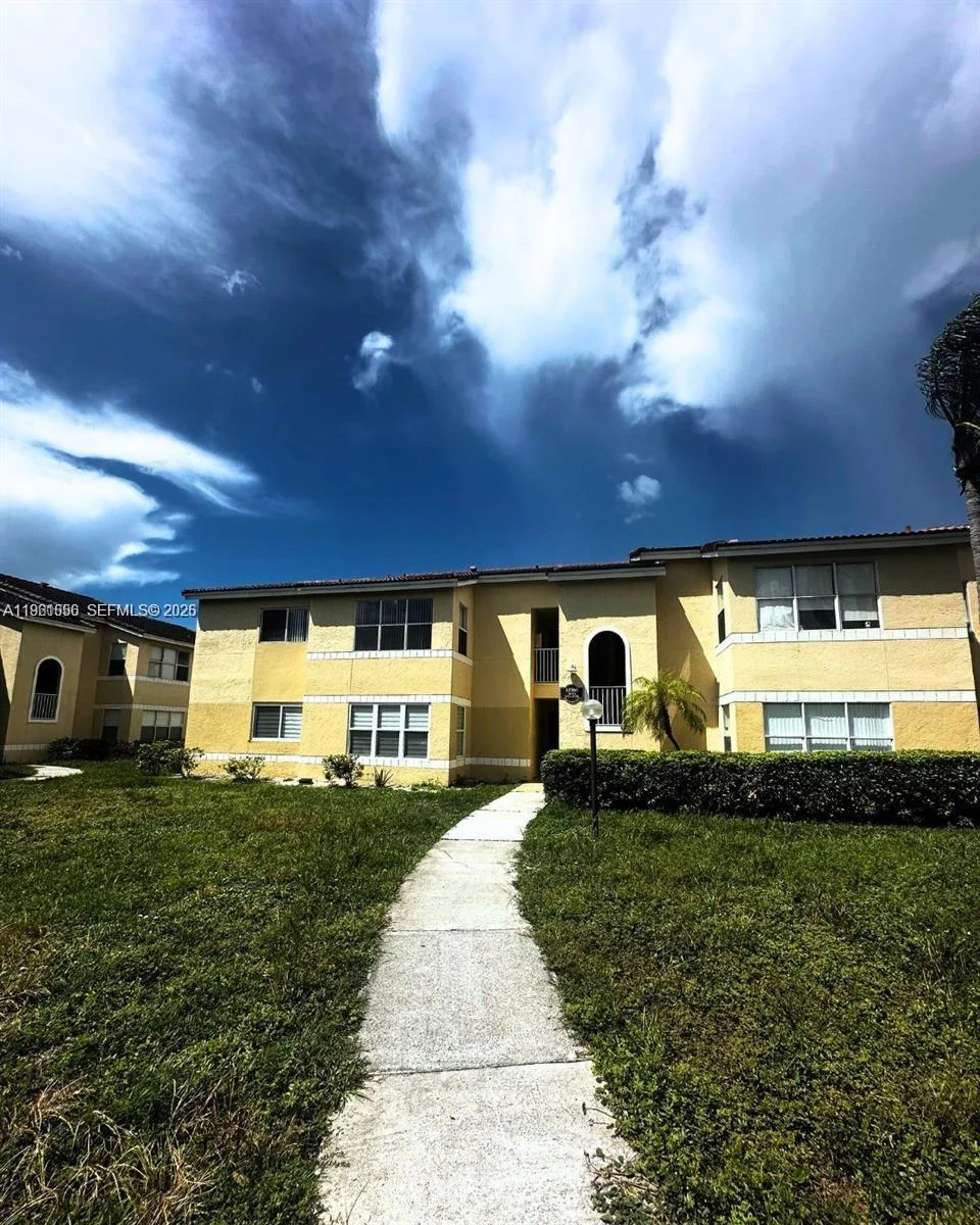 12760 Vista Isles Dr # 715, Sunrise, FL 33325 photo 3