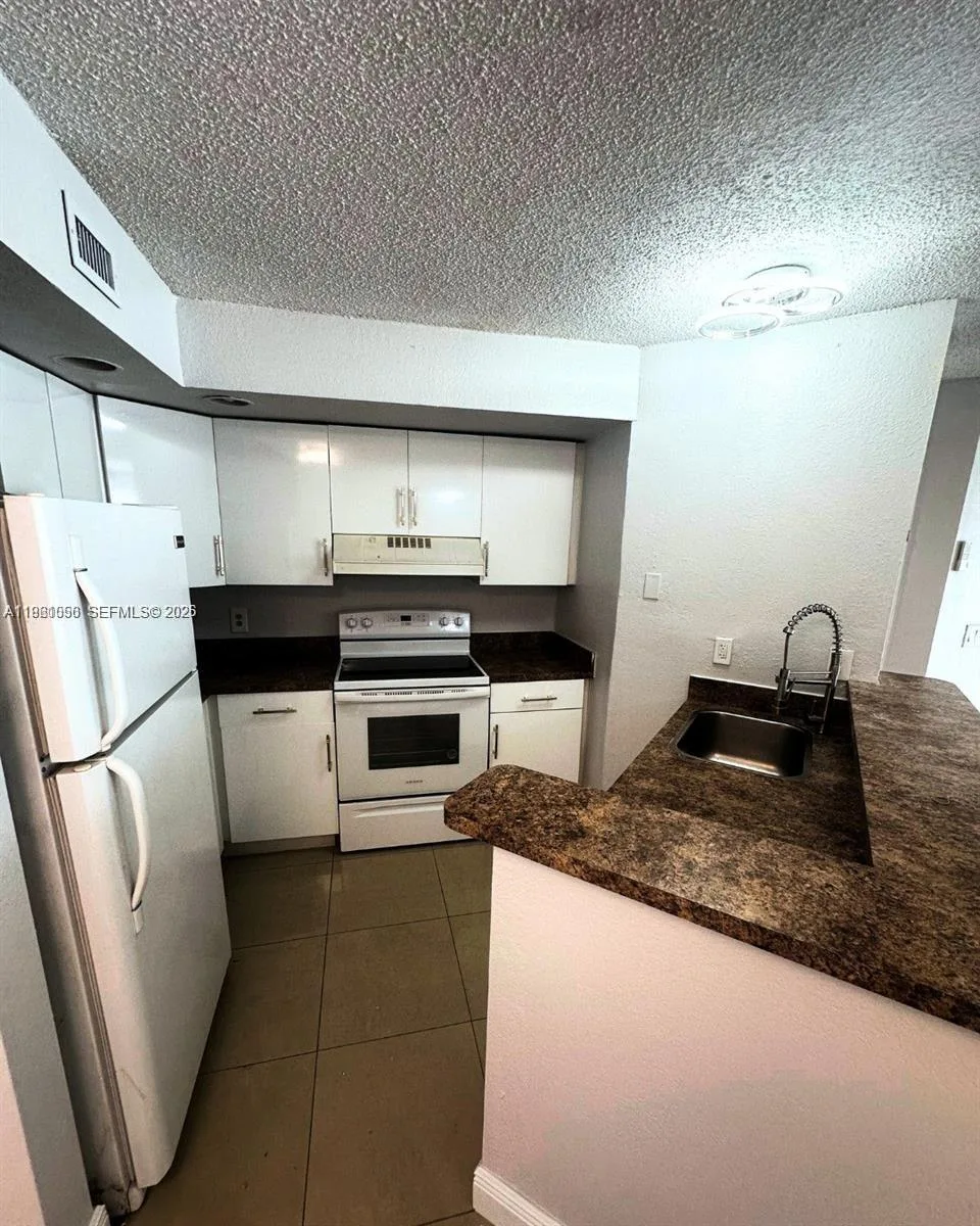 12760 Vista Isles Dr # 715, Sunrise, FL 33325 photo 5