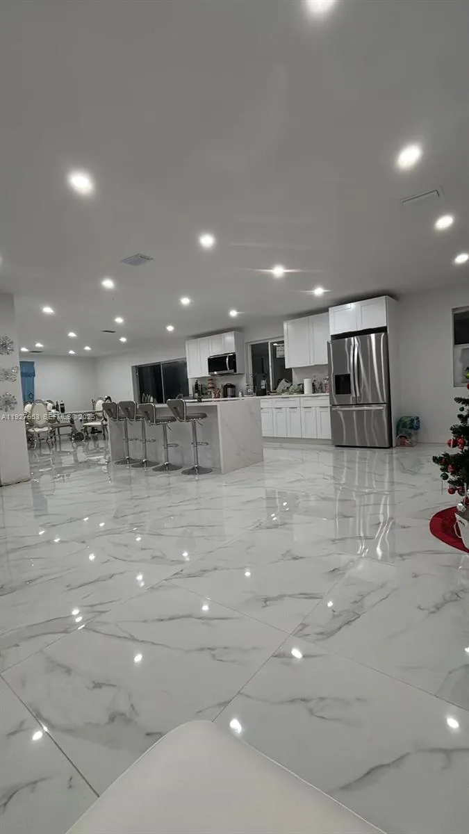 21160 SW 328th St, Homestead, FL 33030 photo 2