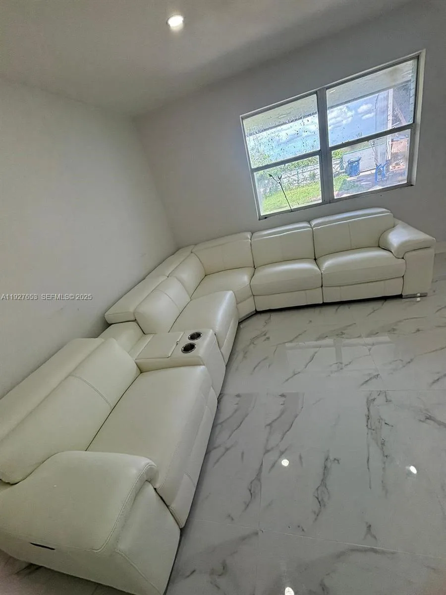 21160 SW 328th St, Homestead, FL 33030 photo 5