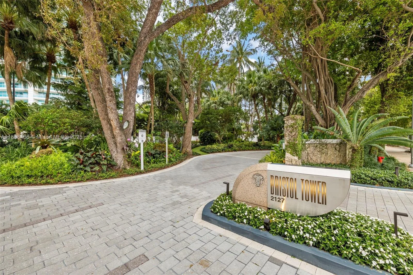 2127 Brickell Ave # 1504, Miami, FL 33129