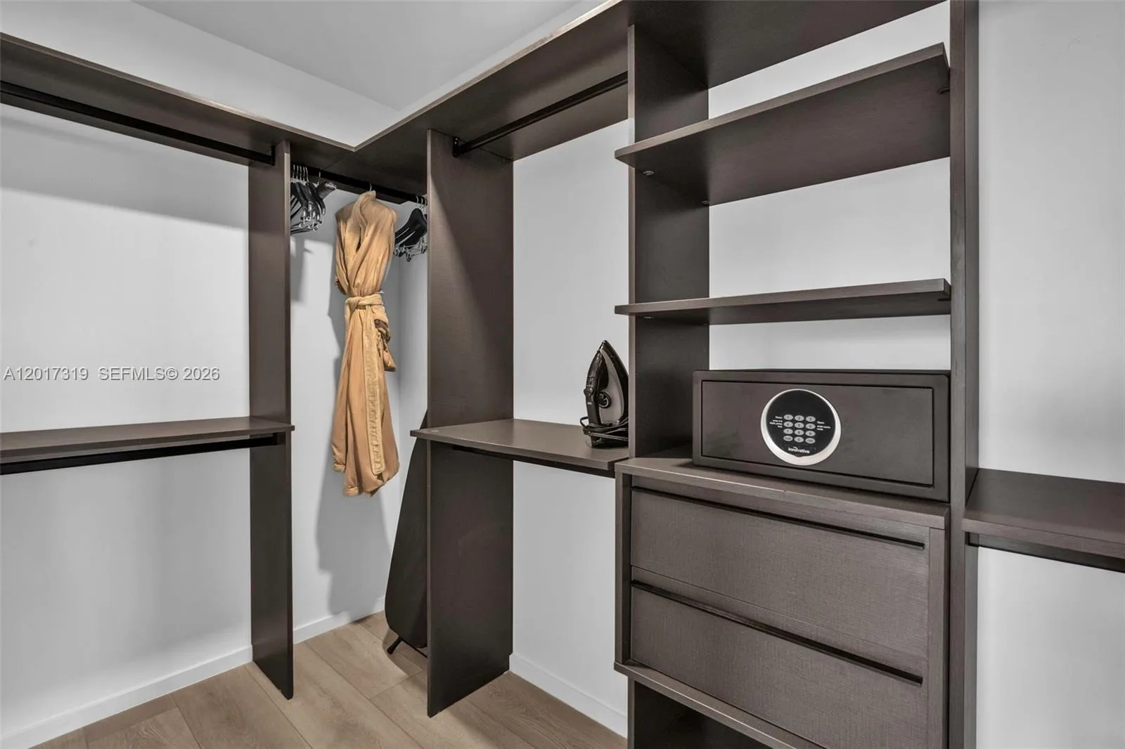 398 NE 5th St # 4701, Miami, FL 33132 photo 5