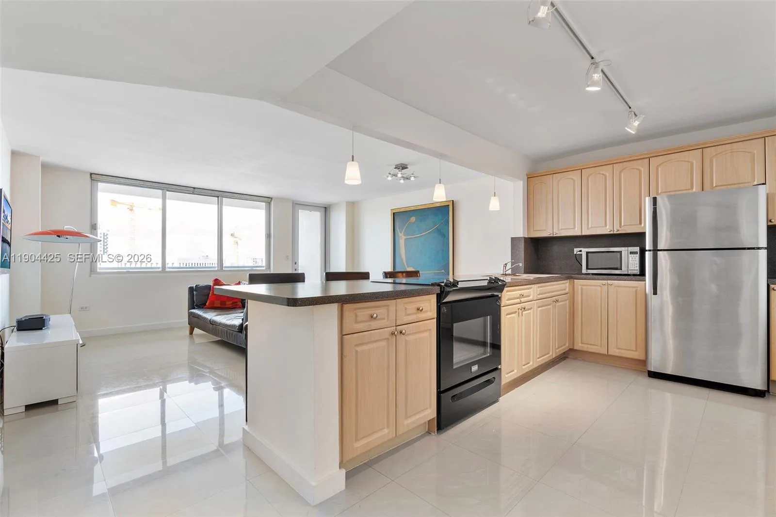 7135 Collins Ave # 733, Miami Beach, FL 33141 photo 8