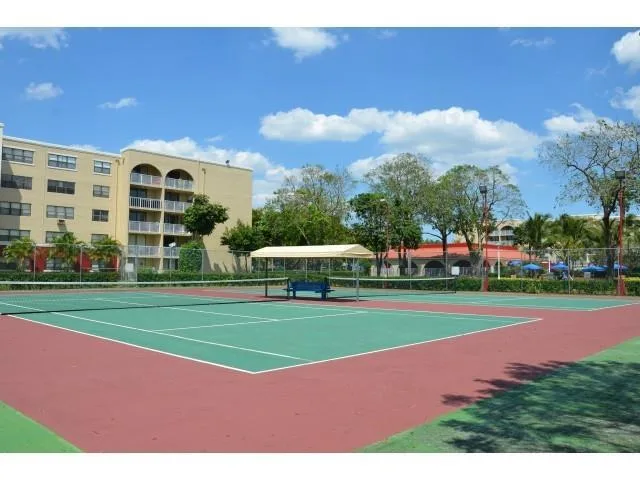 18335 NW 68 Avenue # 323A, Hialeah, FL 33015 photo 11