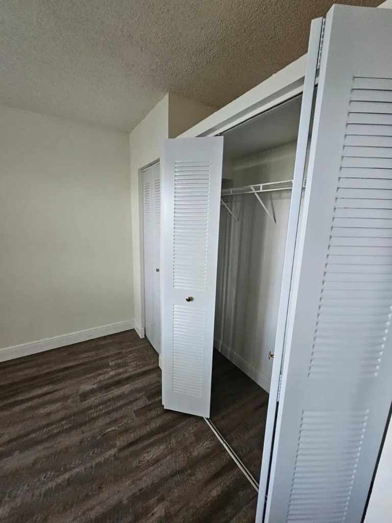 18335 NW 68 Avenue # 323A, Hialeah, FL 33015 photo 2