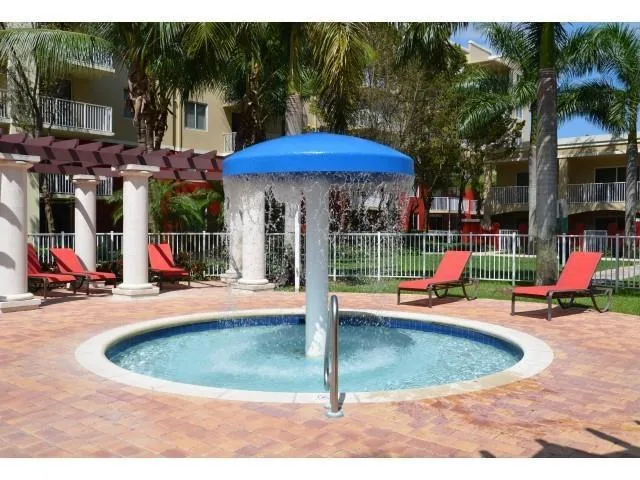 18335 NW 68 Avenue # 323A, Hialeah, FL 33015 photo 9