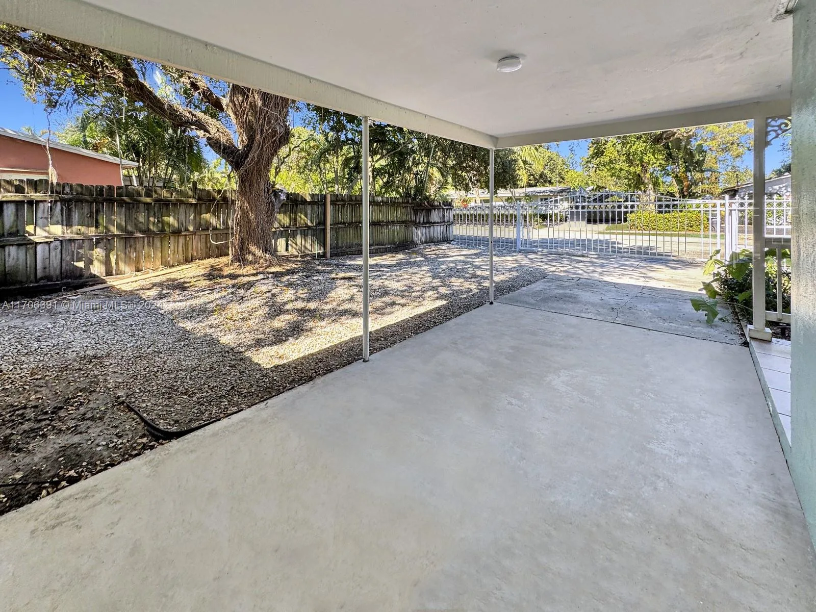 1820 SW 11th Ct, Fort Lauderdale, FL 33312 photo 8