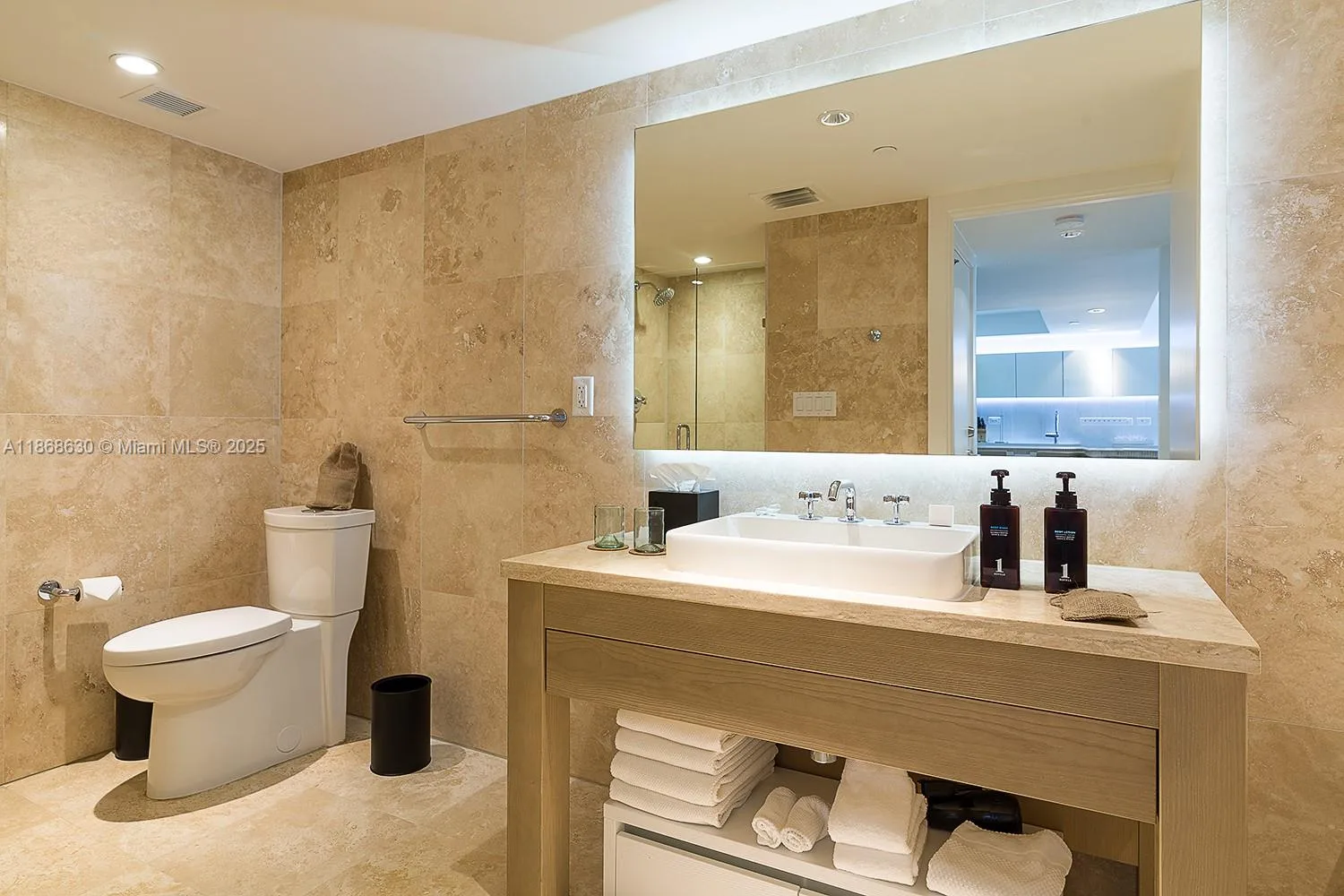 102 24th St # 1016, Miami Beach, FL 33139 photo 13