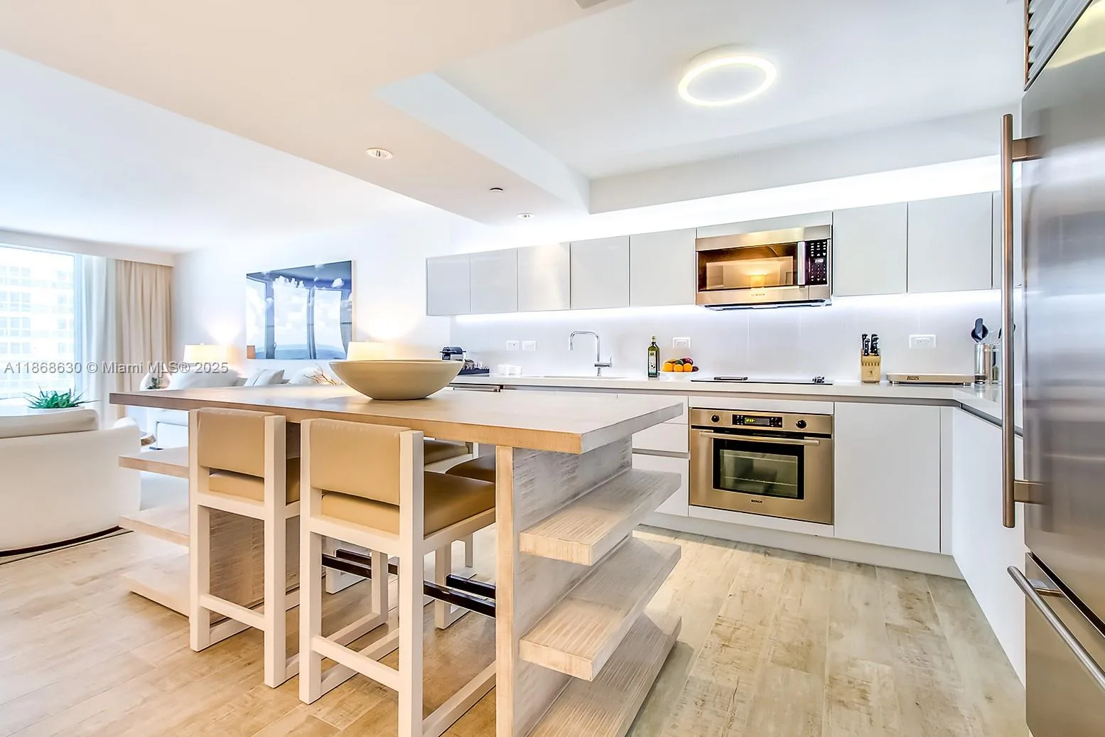 102 24th St # 1016, Miami Beach, FL 33139 photo 8
