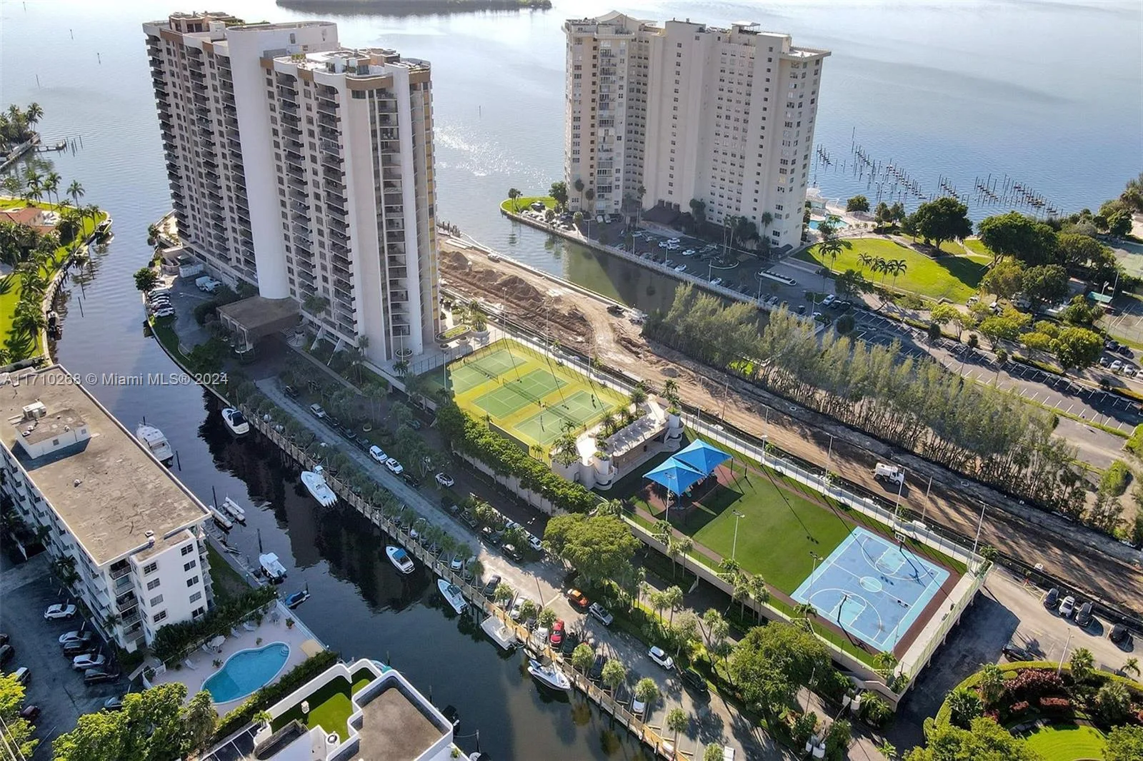 1800 NE 114th St # 406, Miami, FL 33181 photo 2