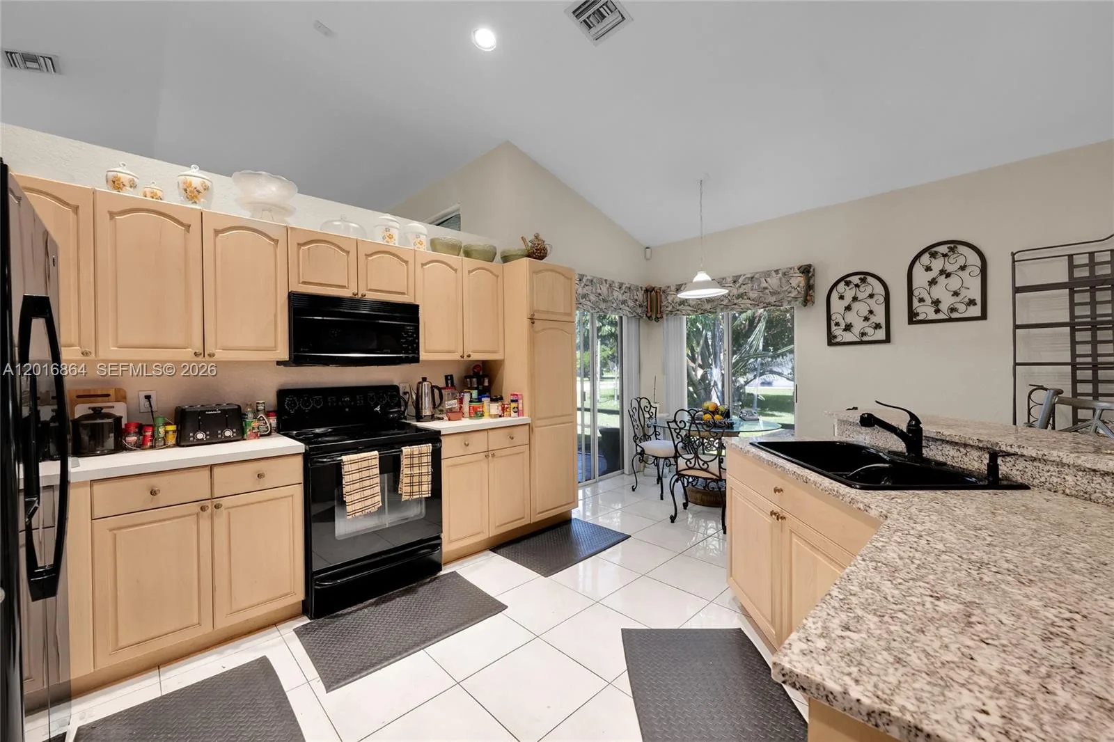 701 SW 93rd Ter, Pembroke Pines, FL 33025 photo 11
