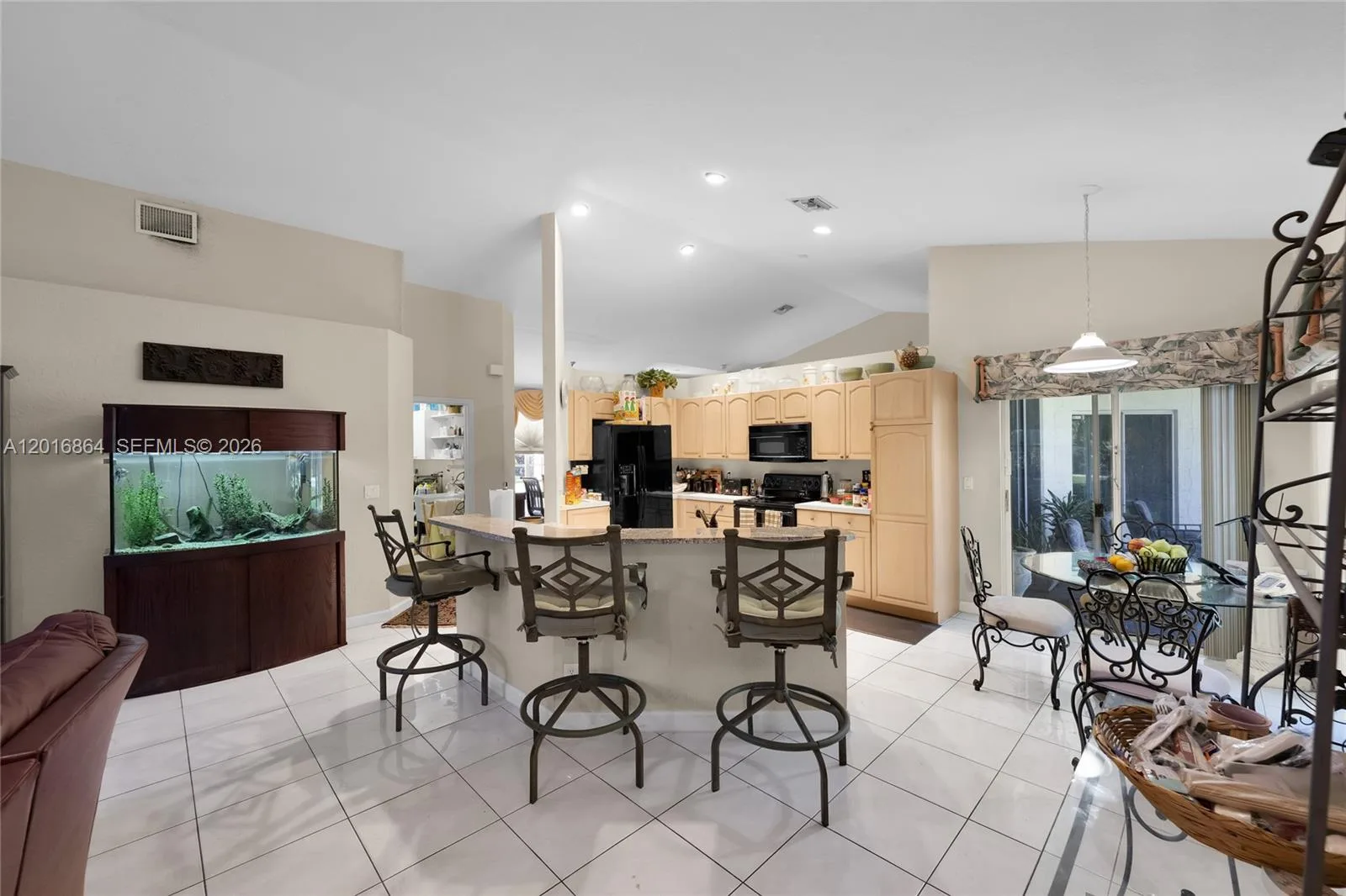 701 SW 93rd Ter, Pembroke Pines, FL 33025 photo 13