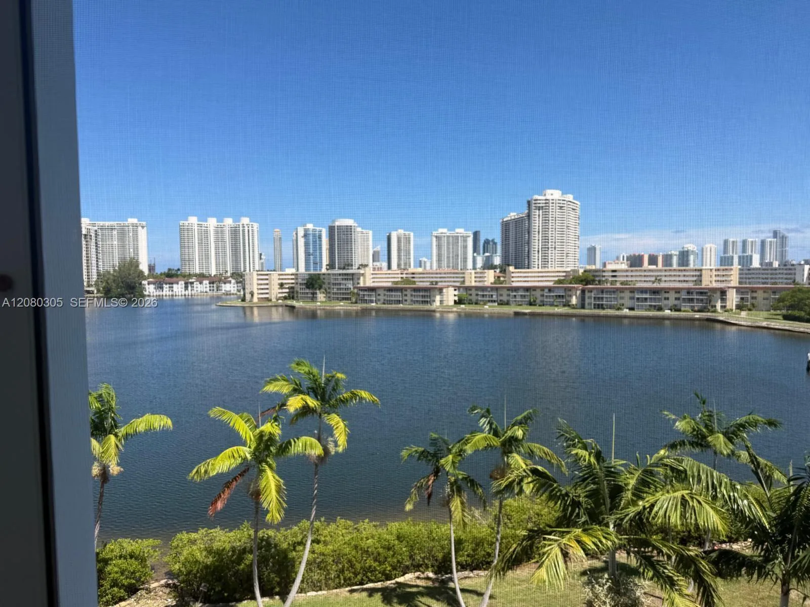 2861 Leonard Dr # F608, Aventura, FL 33160