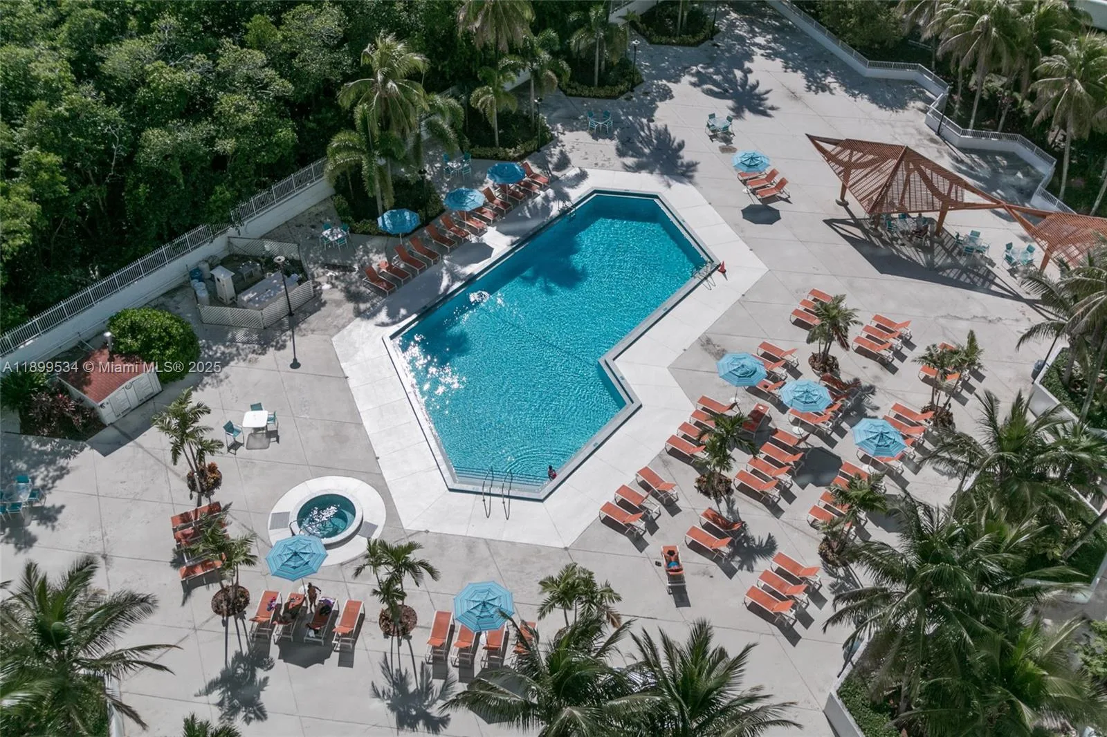 100 Bayview Dr # 1102, Sunny Isles Beach, FL 33160 photo 3