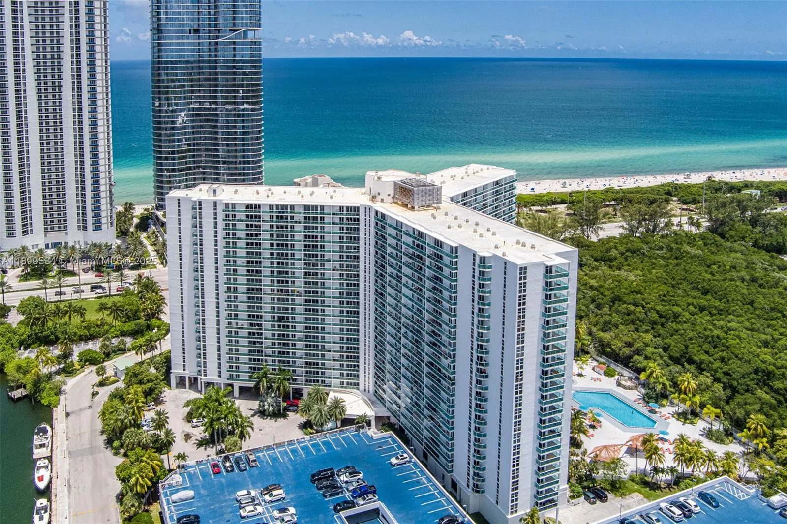 100 Bayview Dr # 1102, Sunny Isles Beach, FL 33160 photo 6