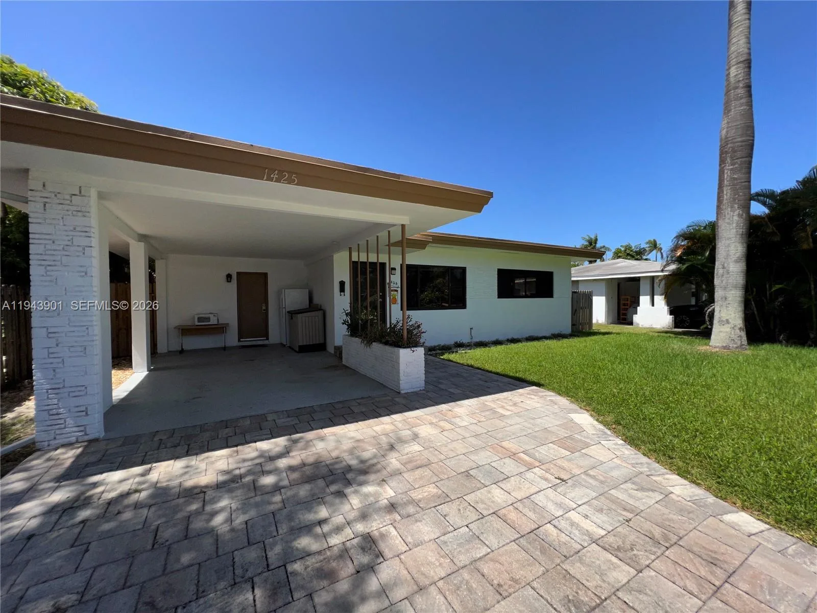 1425 Grant St, Hollywood, FL 33020