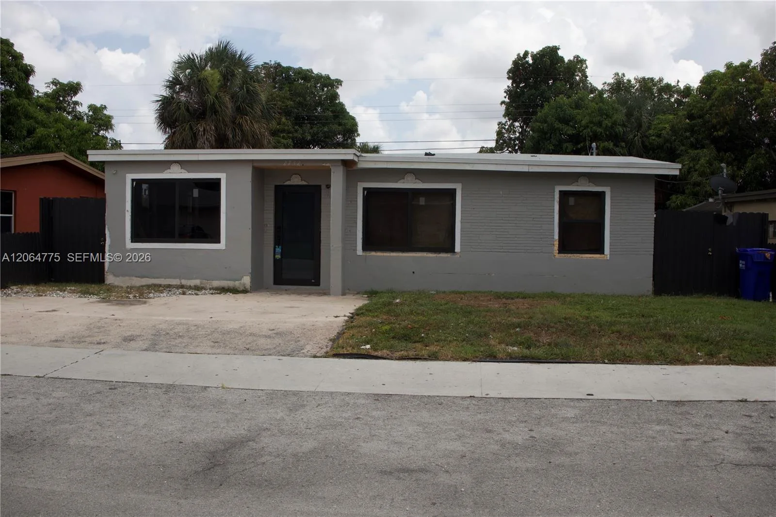 2732 NW 5th St, Pompano Beach, FL 33069