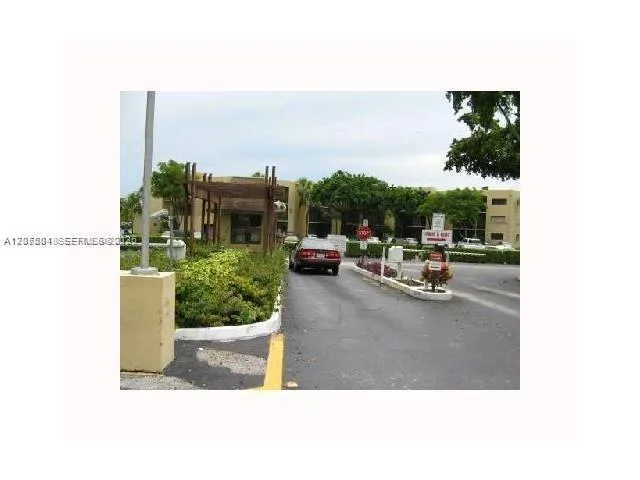 8065 SW 107th AV # 321, Miami, FL 33173 photo 2