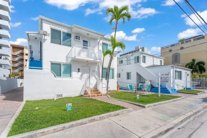 343 VAN BUREN Street # 4, Hollywood, FL 33019