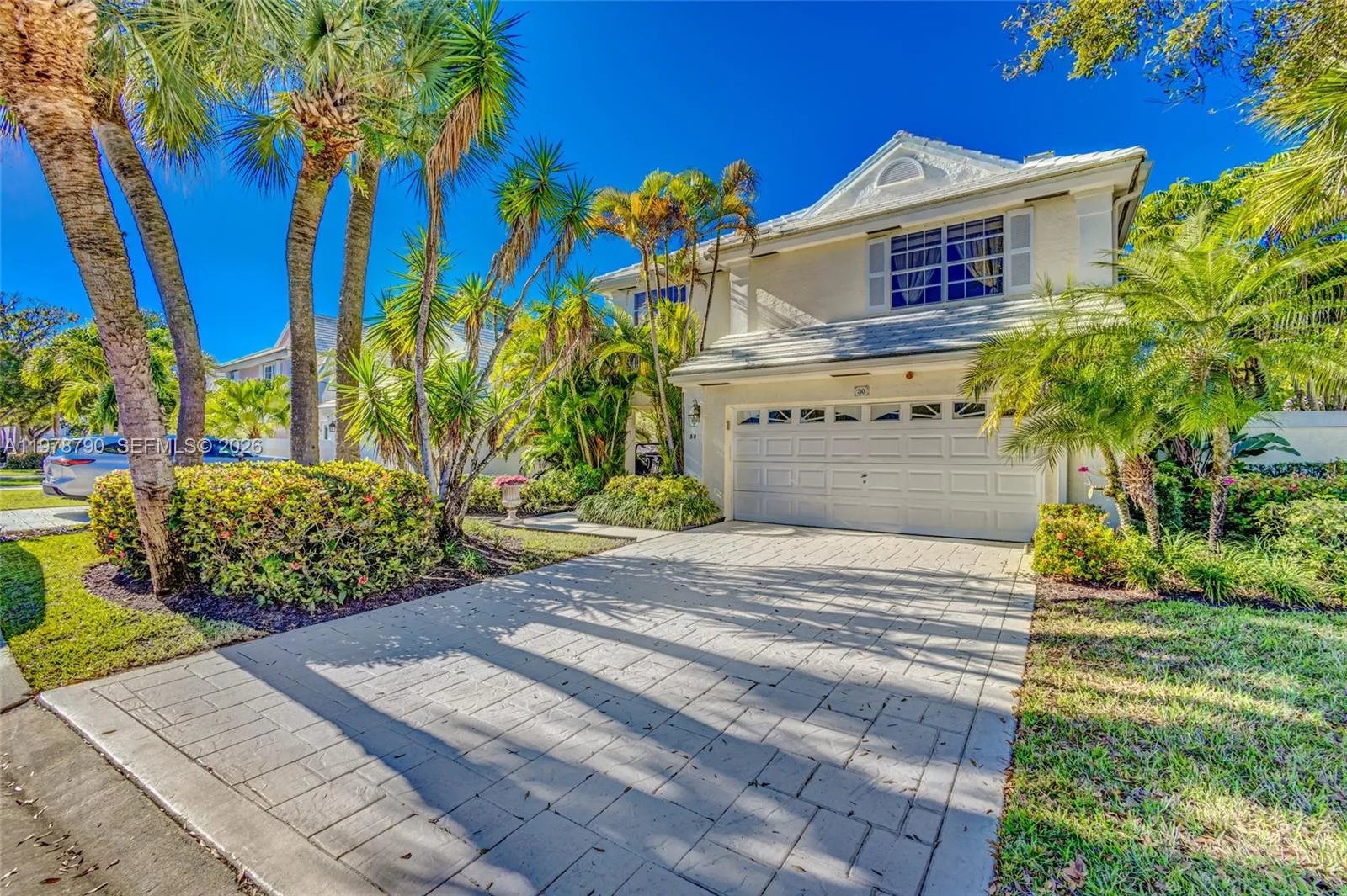 30 Windsor Lane, Palm Beach Gardens, FL 33418