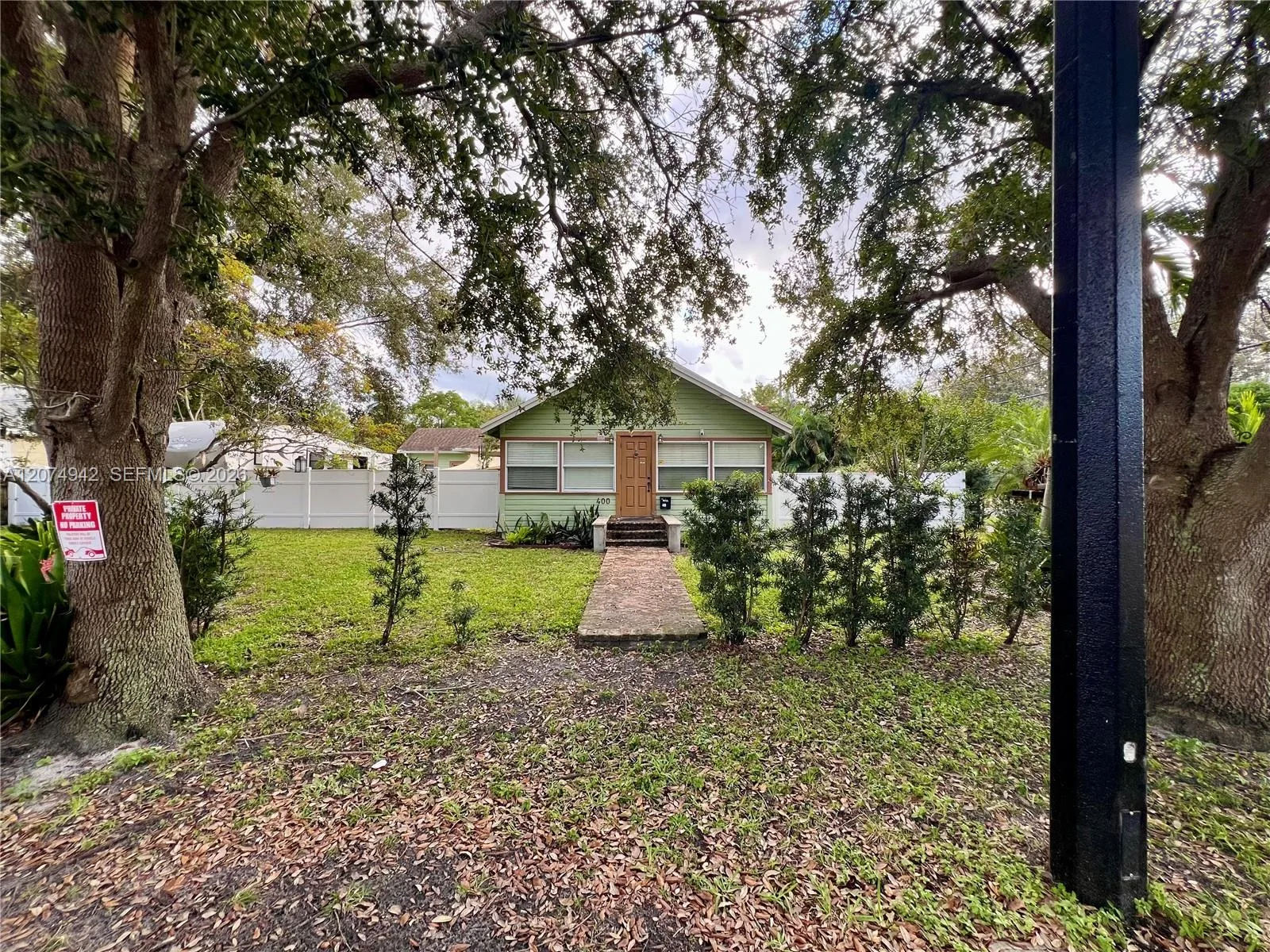 400 NE 3rd St, Pompano Beach, FL 33060