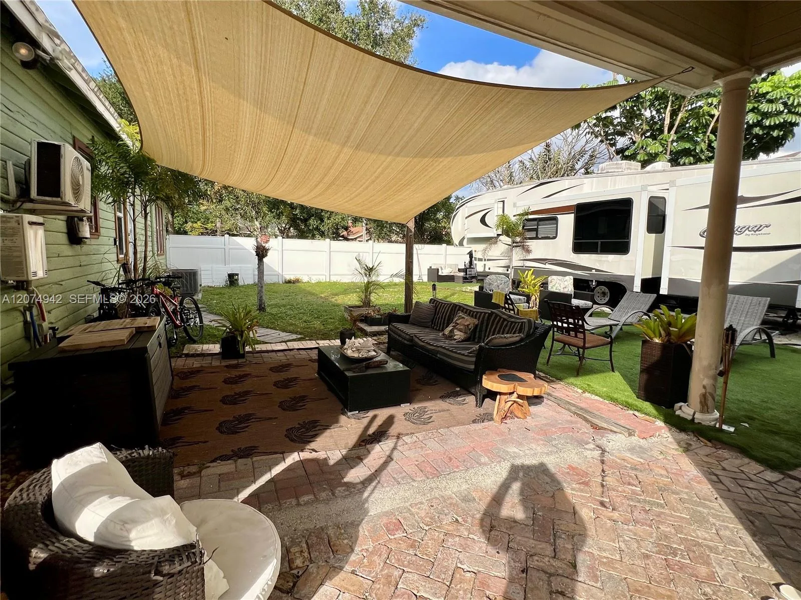 400 NE 3rd St, Pompano Beach, FL 33060 photo 8
