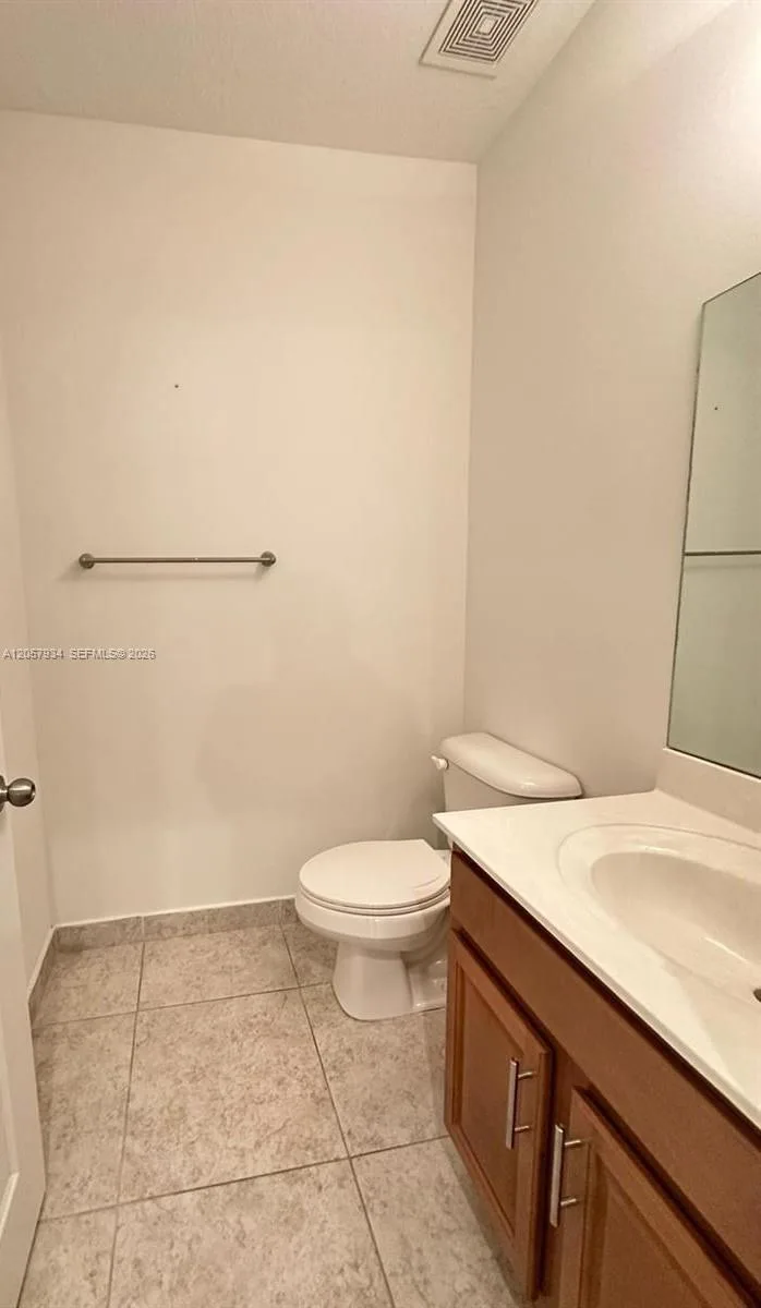 317 NE 194th Ln # 317, Miami, FL 33179 photo 9