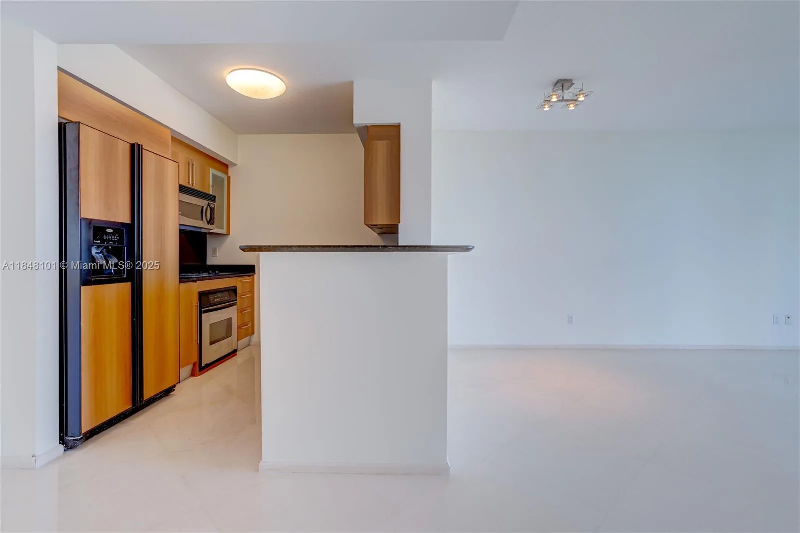325 S Biscayne Blvd # 2418, Miami, FL 33131 photo 4
