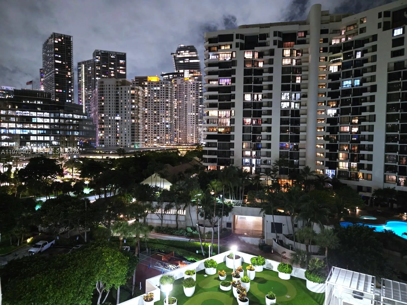 770 Claughton Island Dr # 911, Miami, FL 33131