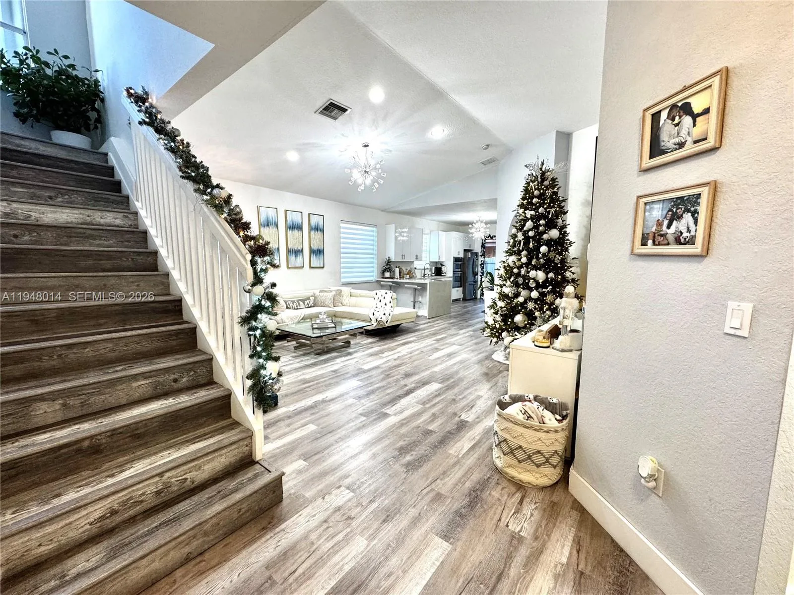 2101 NE 37th Ter, Homestead, FL 33033 photo 4