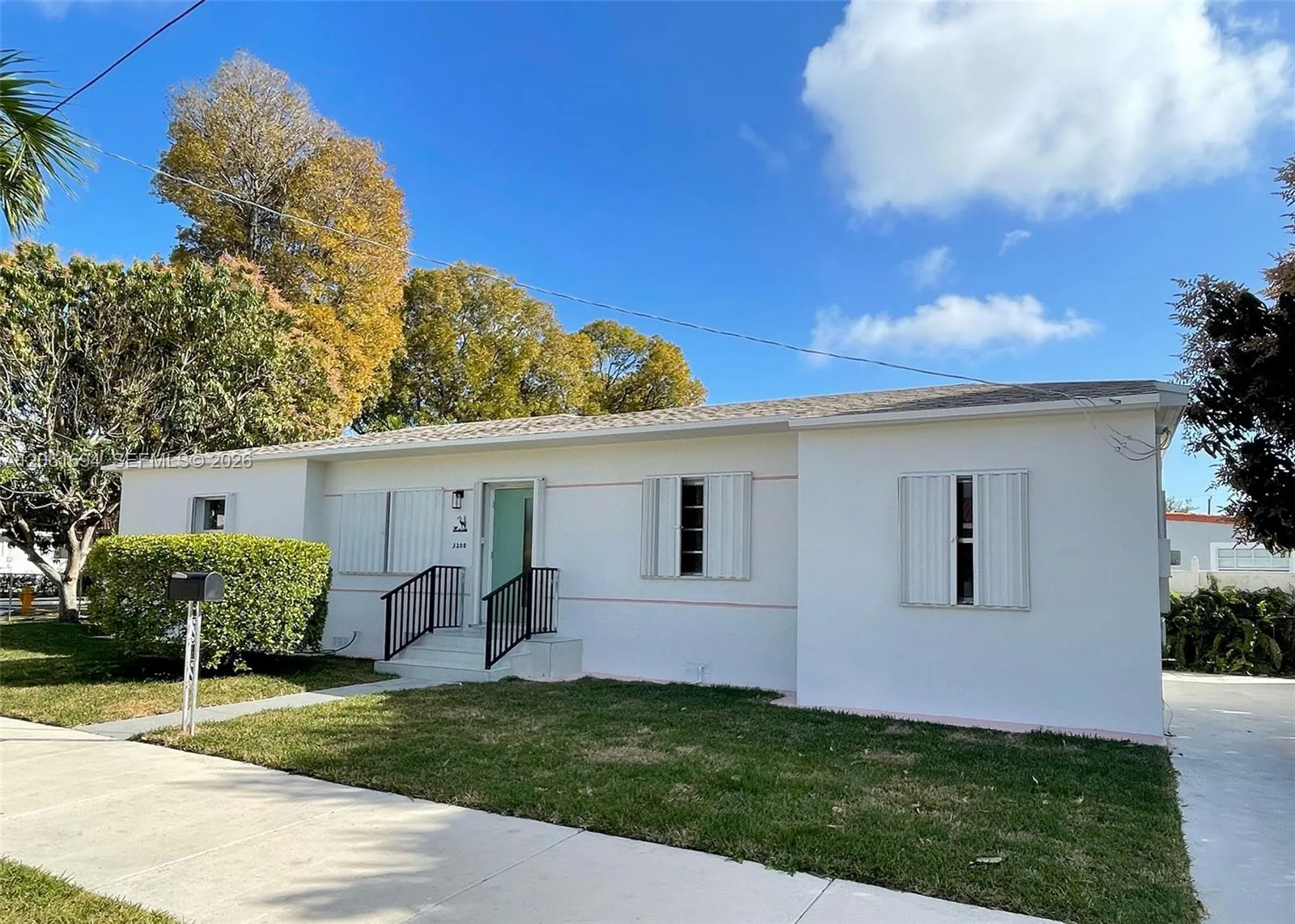3200 SW 2nd St # B, Miami, FL 33135