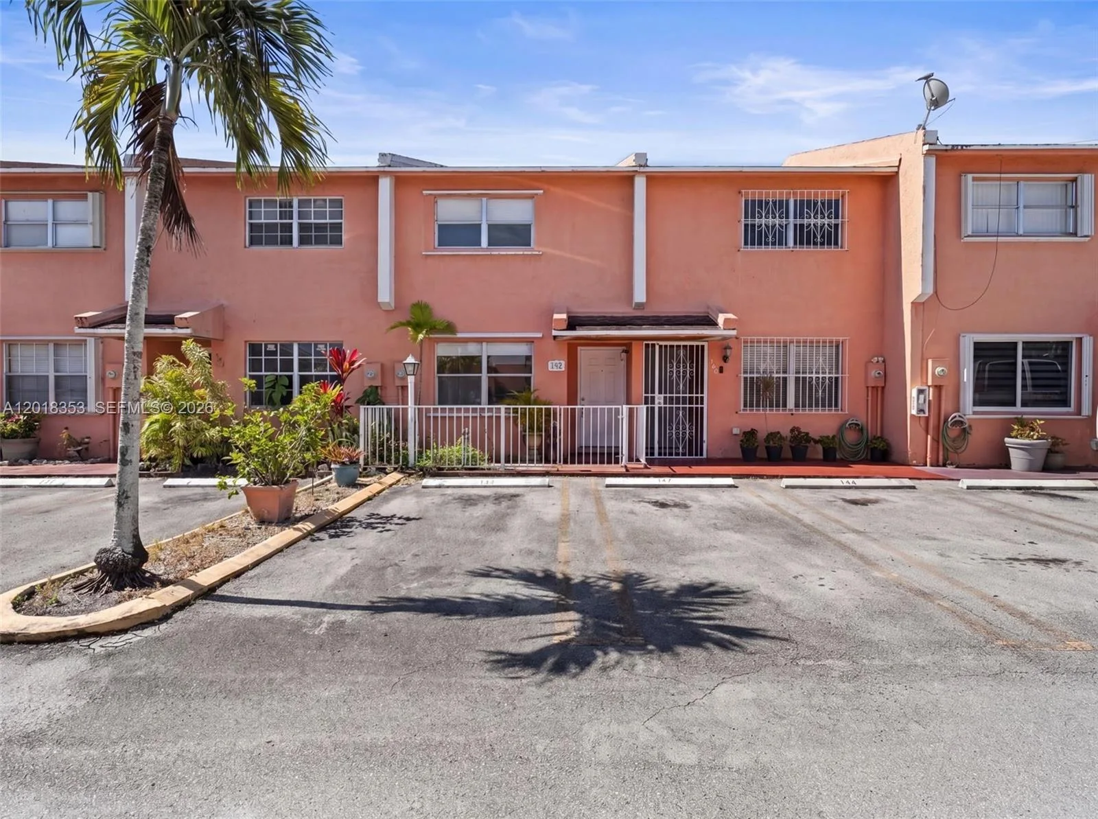 100 SW 110th Ave # 142, Sweetwater, FL 33174